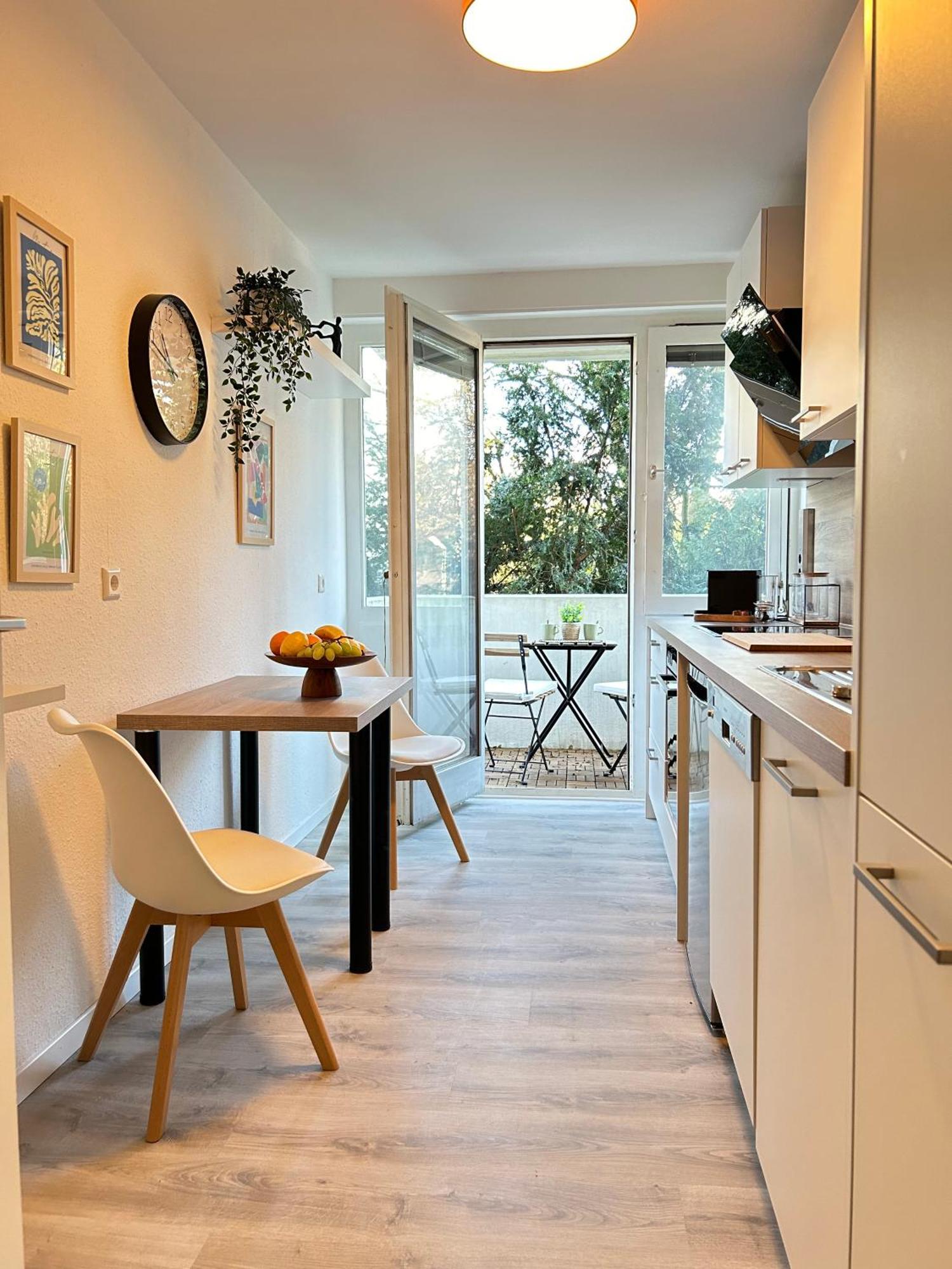 Modernes Designer-Apartment Fuer 7 Gaeste - 80Qm In Zentraler Lage, Self-Check-In Карлсруэ Экстерьер фото